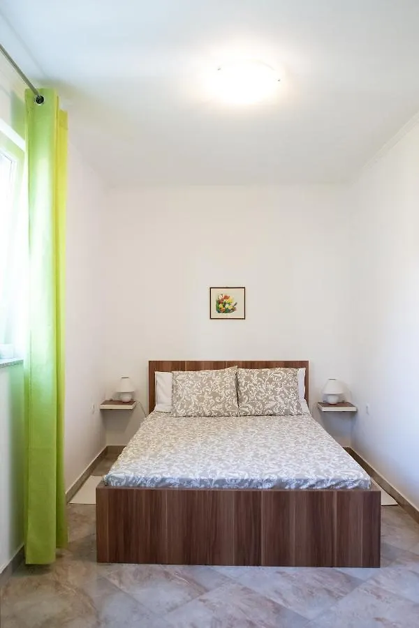 Apartmani Vrtodusic Banjol Apartman