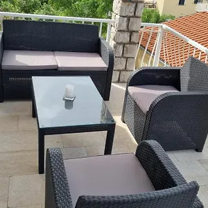 Apartman Mali, Selce