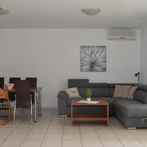 Apartman Andrea, Čižići