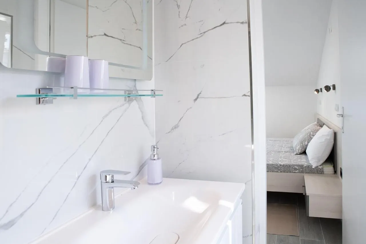 Апартаменты Apartmani Vrtodusic Банёл Хорватия