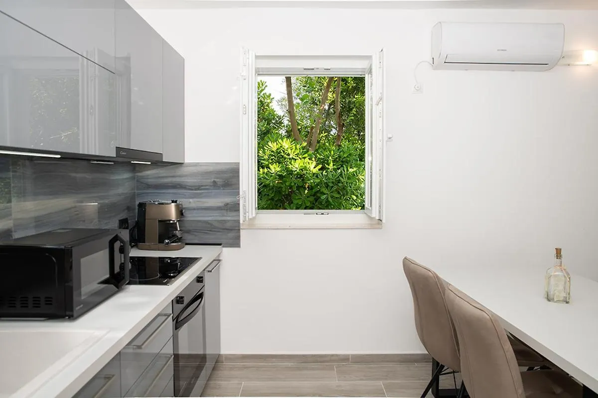 Apartmani Vrtodusic Банёл 0*,  Хорватия